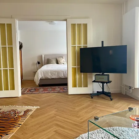 Buelow29 East - Bluecherplatz Apartament