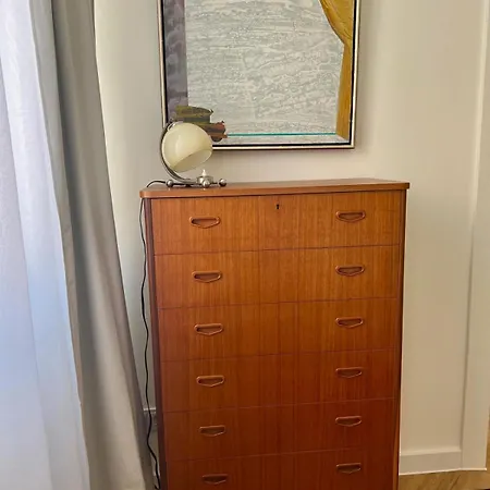 Buelow29 East - Bluecherplatz *