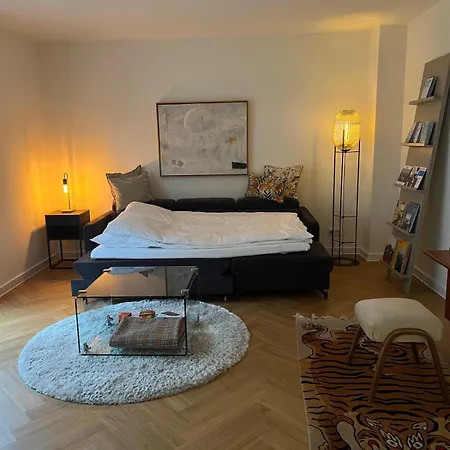 Buelow29 East - Bluecherplatz * Kilonia